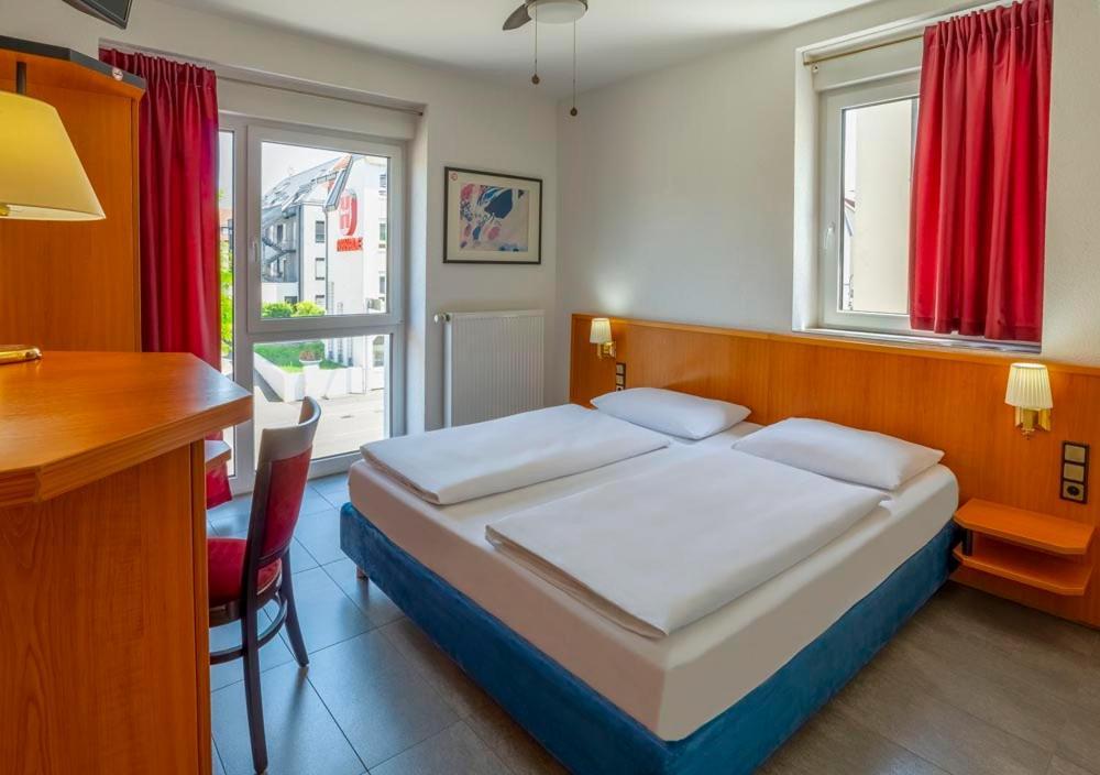 Heilbronner Hotel Am Schoenen Theater Eksteriør bilde